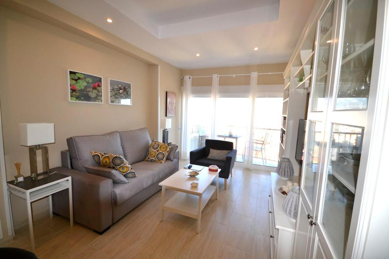Fuengirola. Bonito Apartamento En Paseo Maritimo. Espectaculares Vistas Al Mar. Primera Linea المظهر الخارجي الصورة